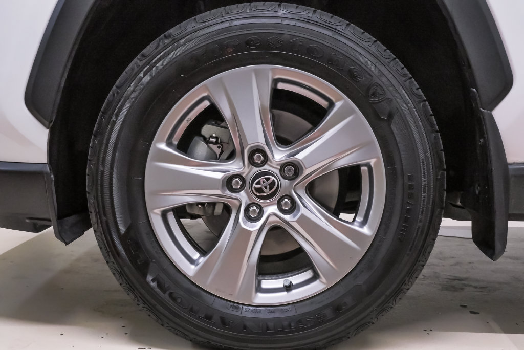 Used 2024 Toyota RAV4 XLE w/ Convenience Package FWD image 35