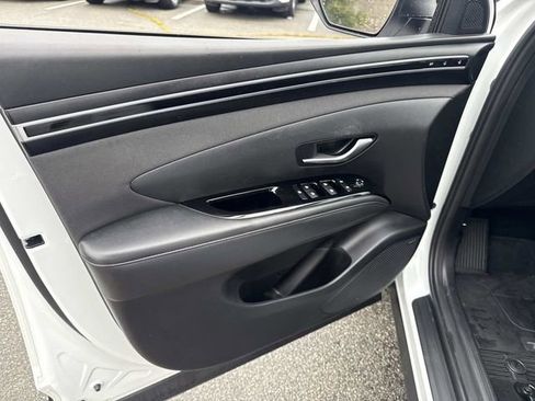 Certified 2023 Hyundai Tucson Limited w/ Winter Package image 18