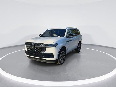 New 2025 Lincoln Navigator Black Label image 4