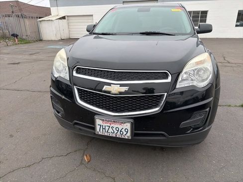 Used 2015 Chevrolet Equinox LS image 3