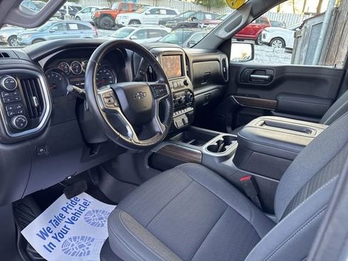 Used 2021 Chevrolet Silverado 1500 LT Trail Boss w/ LPO, Dark Essentials Package AWD/4WD image 7