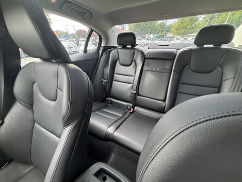 Used 2024 Volvo S60 B5 Core FWD image 36