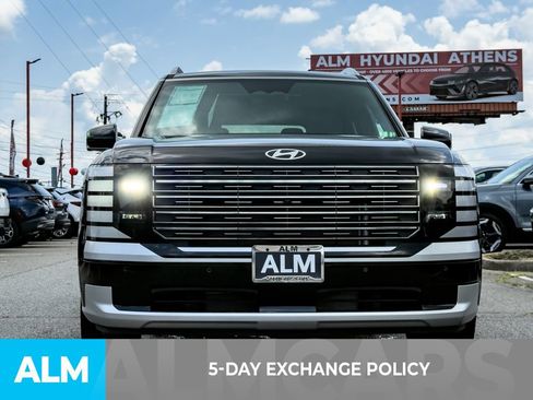 Used 2026 Hyundai Palisade Calligraphy AWD/4WD image 3