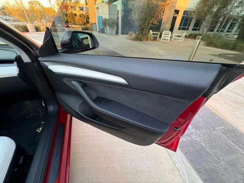 Used 2022 Tesla Model 3 Long Range AWD/4WD image 19