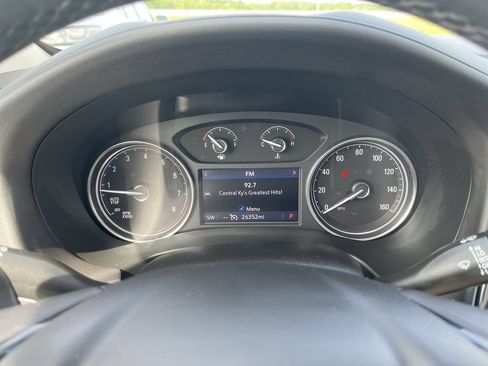 Used 2023 Buick Enclave Essence w/ LPO, Touring Package AWD/4WD image 15