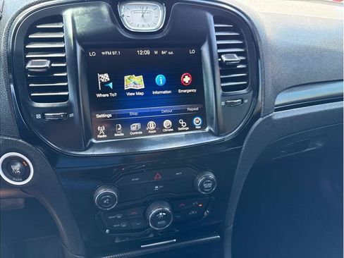 Used 2016 Chrysler 300 S RWD image 18