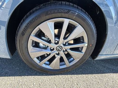 New 2026 Nissan Sentra SL w/ Floor Mat Package FWD image 9