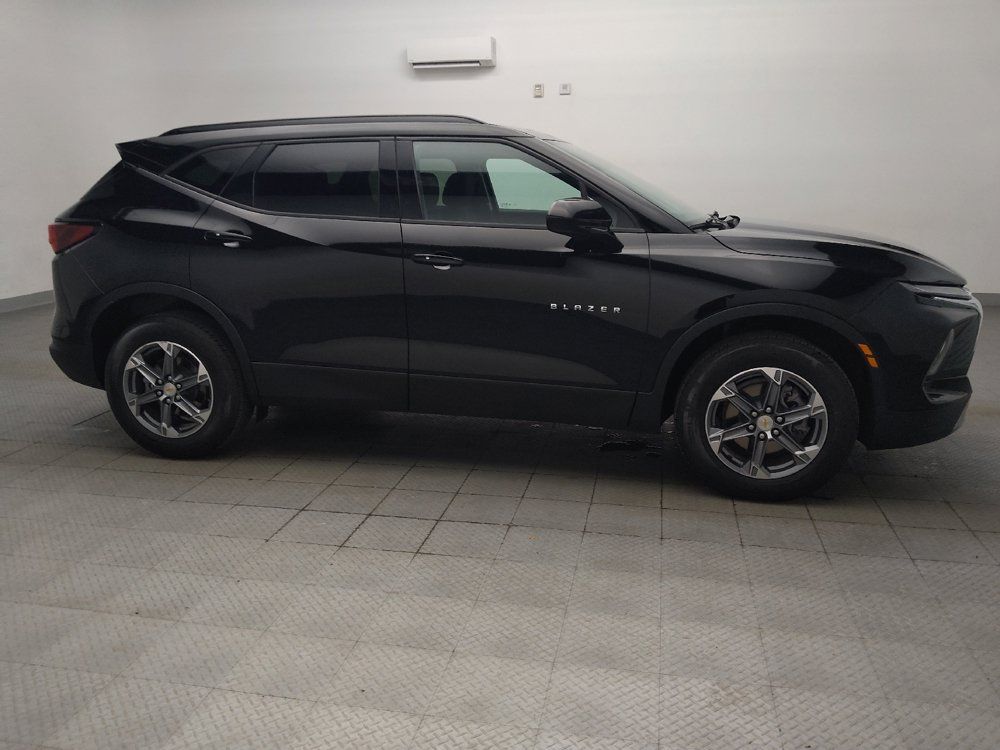 Used 2024 Chevrolet Blazer LT w/ Convenience Package FWD image 11