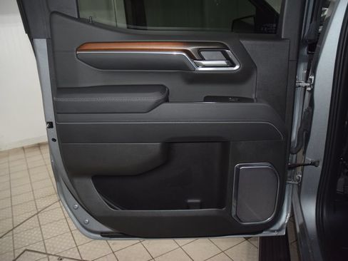 Used 2025 GMC Sierra 1500 Denali w/ Denali Reserve Package AWD/4WD image 49
