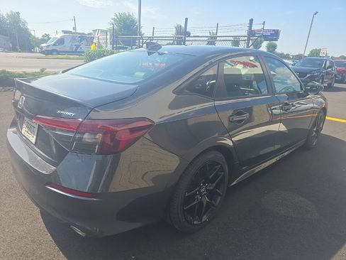 Used 2025 Honda Civic Sport image 5