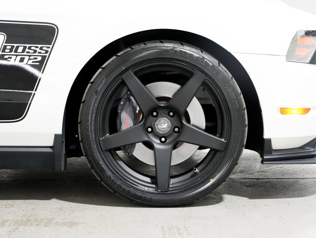 Used 2012 Ford Mustang Boss 302 w/ Boss 302 Accessory Pkg RWD image 35