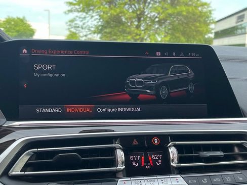Used 2020 BMW X7 xDrive40i w/ Cold Weather Package AWD/4WD image 42