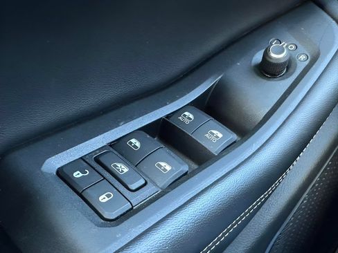 Used 2022 Jeep Grand Cherokee L Laredo AWD/4WD image 40