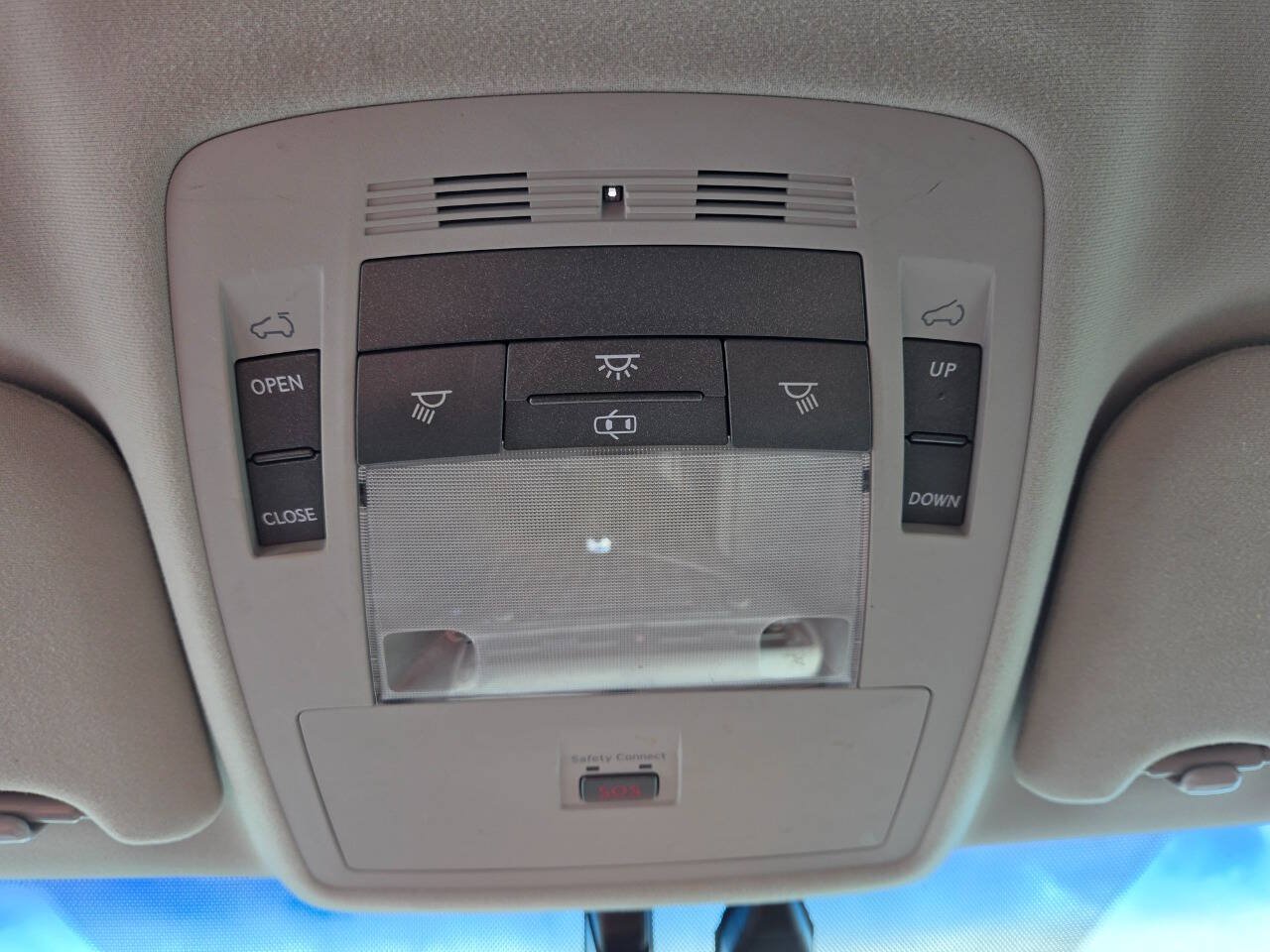 Used 2015 Lexus RX 450h AWD image 33