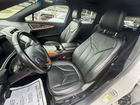 Used 2016 Lincoln MKX Select w/ Select Plus Package AWD/4WD image 10