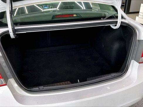 Used 2014 Chevrolet Cruze LT FWD image 23