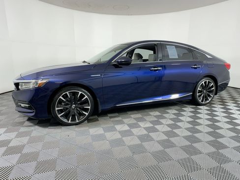 Used 2020 Honda Accord Touring image 17