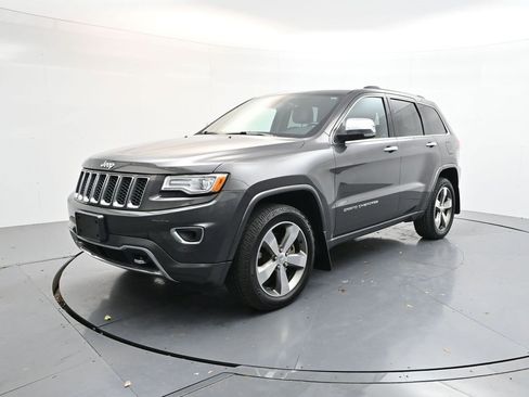 Used 2015 Jeep Grand Cherokee Overland w/ Advanced Technology Group image 3