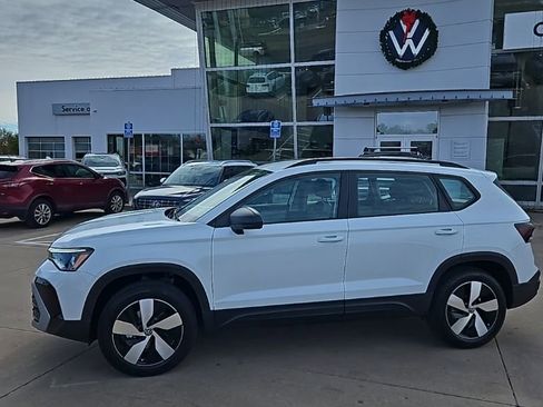 New 2026 Volkswagen Taos S AWD/4WD image 8