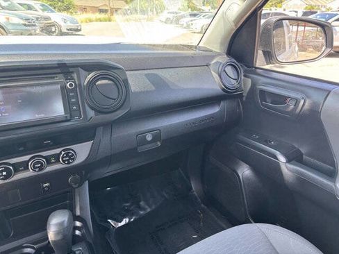 Used 2017 Toyota Tacoma SR5 image 16