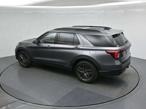 New 2026 Ford Explorer ST-Line RWD image 44