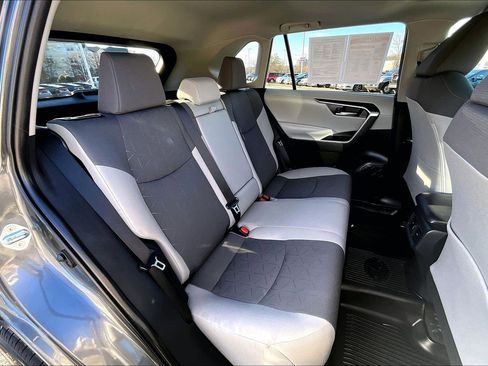 Used 2025 Toyota RAV4 XLE image 26