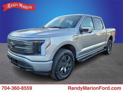 New 2023 Ford F150 Lightning Lariat w/ Max Trailer Tow Package image 1