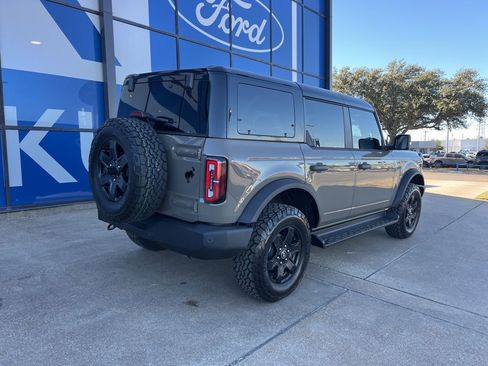 New 2025 Ford Bronco Outer Banks image 6