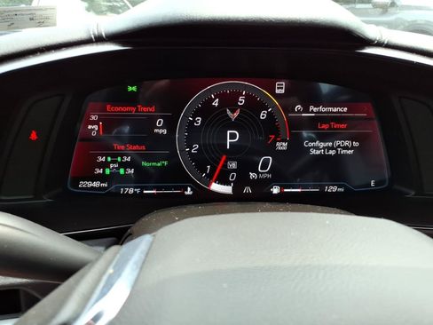 Used 2022 Chevrolet Corvette Stingray Preferred Cpe w/ Battery Protection Package RWD image 18