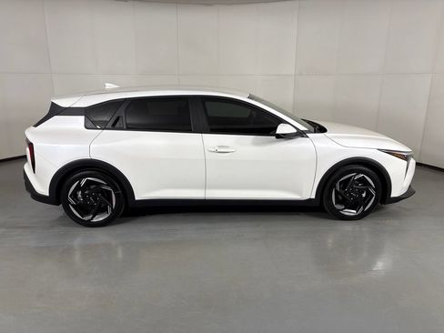 New 2026 Kia K4 GT-Line Turbo FWD image 9