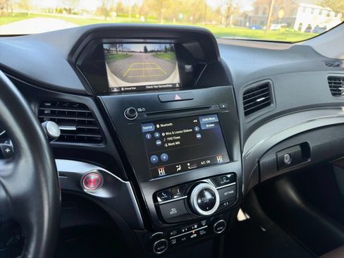Used 2020 Acura ILX FWD image 12