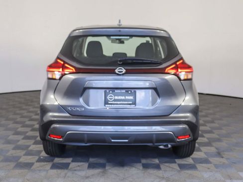 New 2025 Nissan Kicks Play S image 20