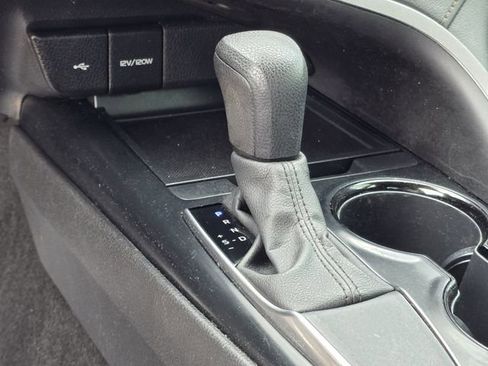 Used 2020 Toyota Camry LE w/ Convenience Package image 18