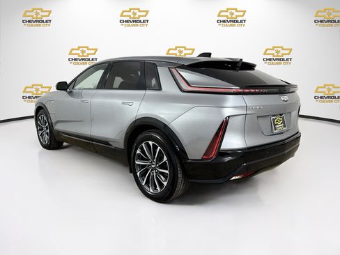 Used 2024 Cadillac Lyriq Sport AWD/4WD image 6