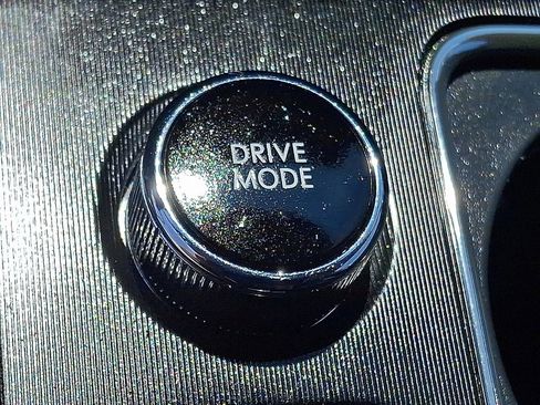 Used 2023 Lincoln Corsair AWD w/ Equipment Group 101A image 24