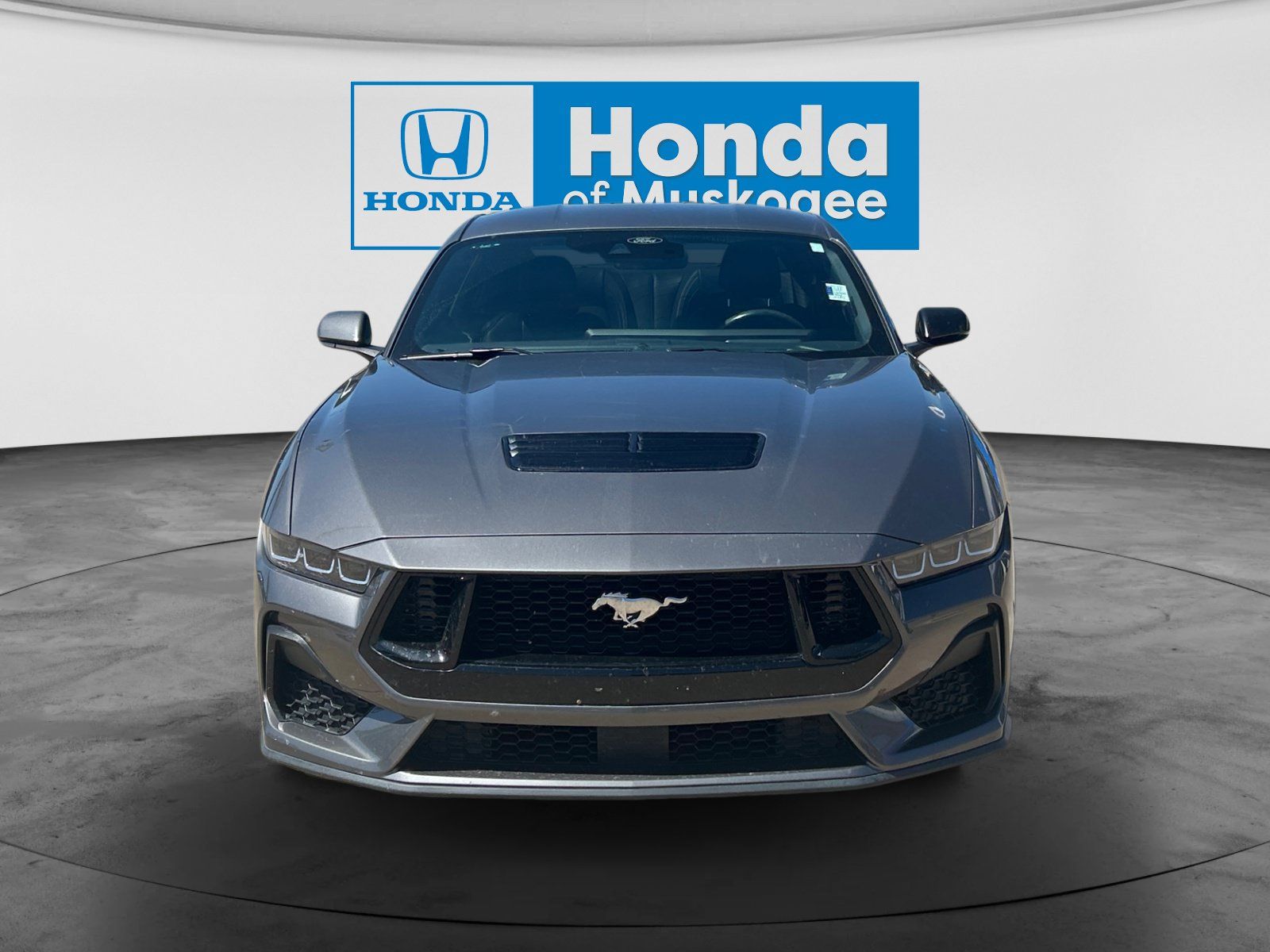 Used 2025 Ford Mustang GT Premium RWD image 2
