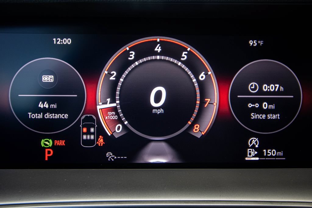 New 2026 Volkswagen Tiguan SE R-Line FWD image 38
