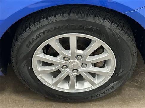 Used 2018 Chevrolet Sonic LT image 5