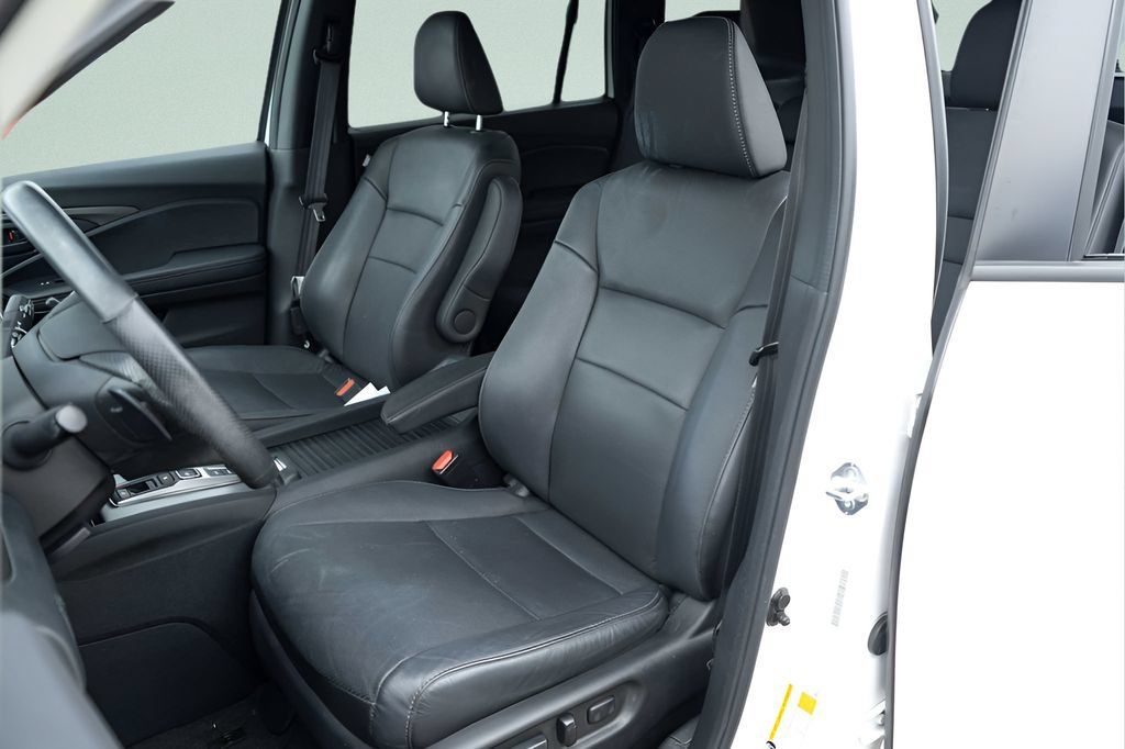Used 2023 Honda Passport EX-L image 15