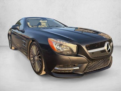 Used 2013 Mercedes-Benz SL 550 image 7