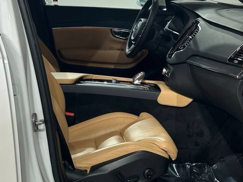Used 2023 Volvo XC90 B6 Ultimate w/ Protection Package Premier AWD/4WD image 61