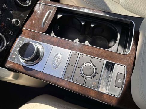Used 2020 Land Rover Range Rover HSE AWD/4WD image 26