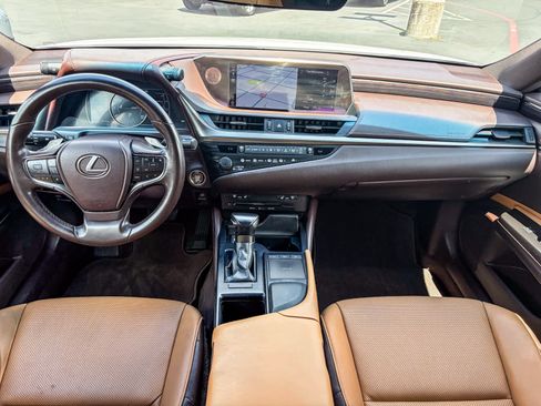 Used 2019 Lexus ES 350 w/ Premium Package FWD image 11