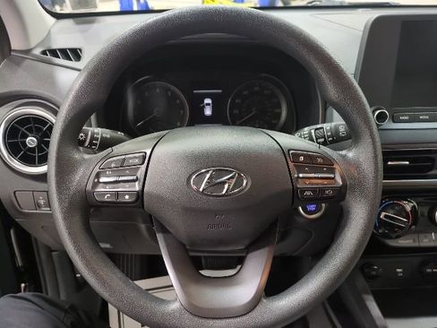 Used 2023 Hyundai Kona SEL image 4