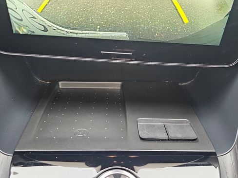 Used 2021 Polestar Polestar 2 image 32