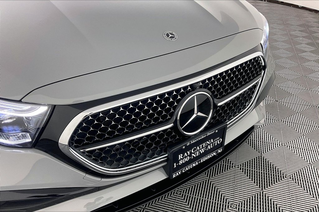 Used 2026 Mercedes-Benz E 350 4MATIC Sedan image 23