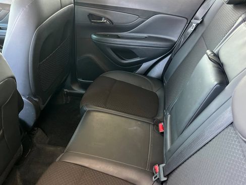 Used 2021 Buick Encore Preferred FWD image 18