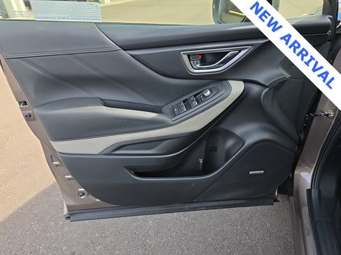 Used 2024 Subaru Forester Limited image 9