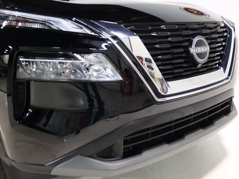 Used 2023 Nissan Rogue SV AWD/4WD image 21