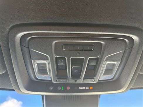 Used 2024 GMC Sierra 2500 AT4 w/ AT4 Premium Plus Package image 18